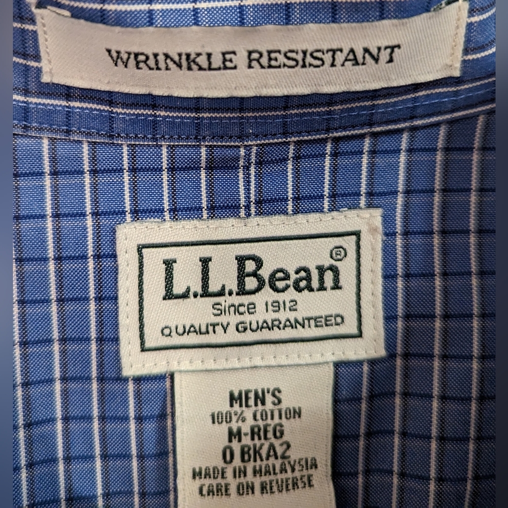 L.L.Bean Button Down. Size Medium. - Picture 2 of 4